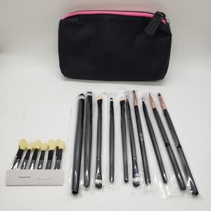 Make up Brush Haul with Small Make Up Bag